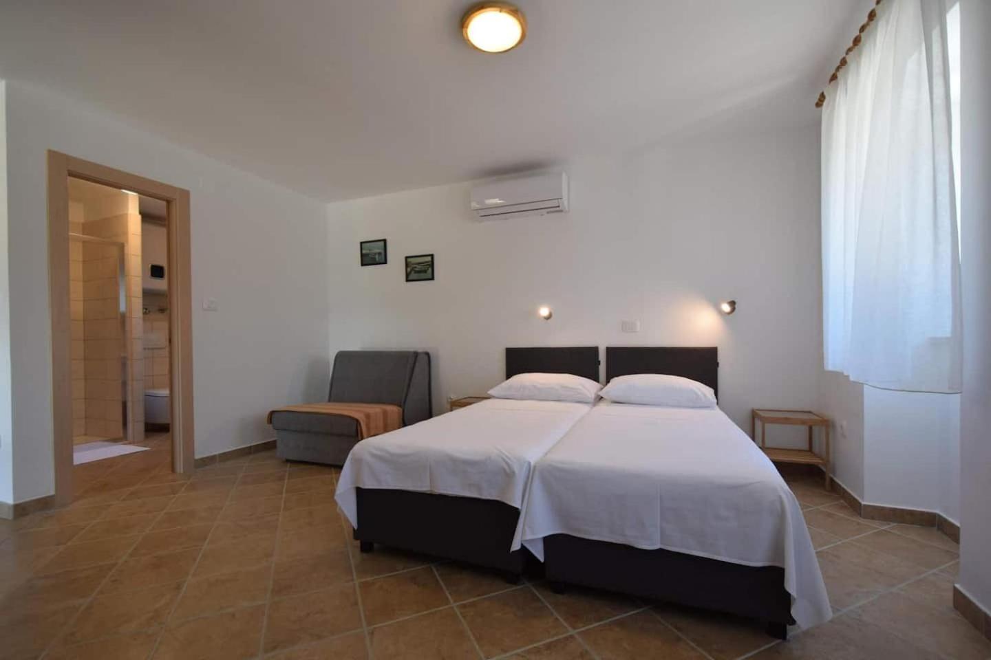 Apartments Insula Insule - Rustic & Peaceful Skrbcici Exterior photo